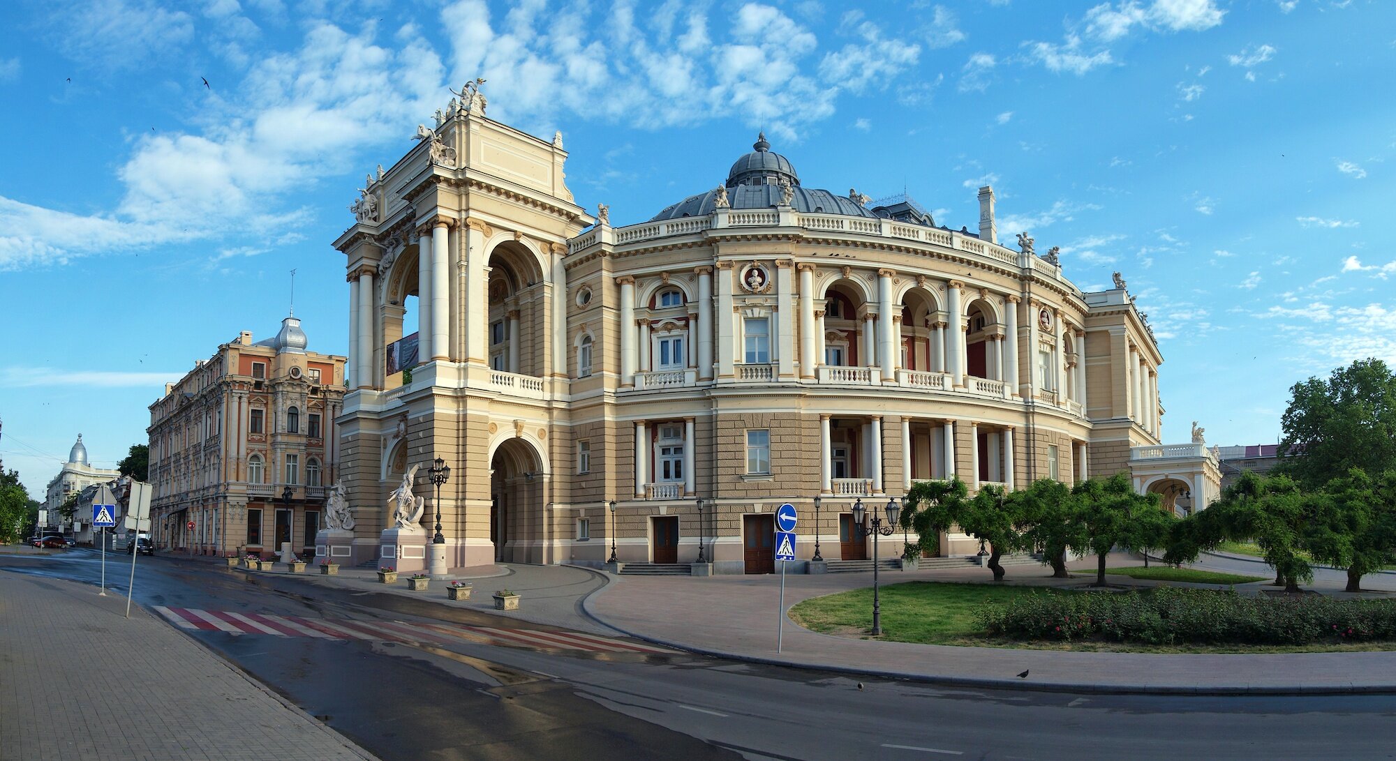 одесский оперный театр все